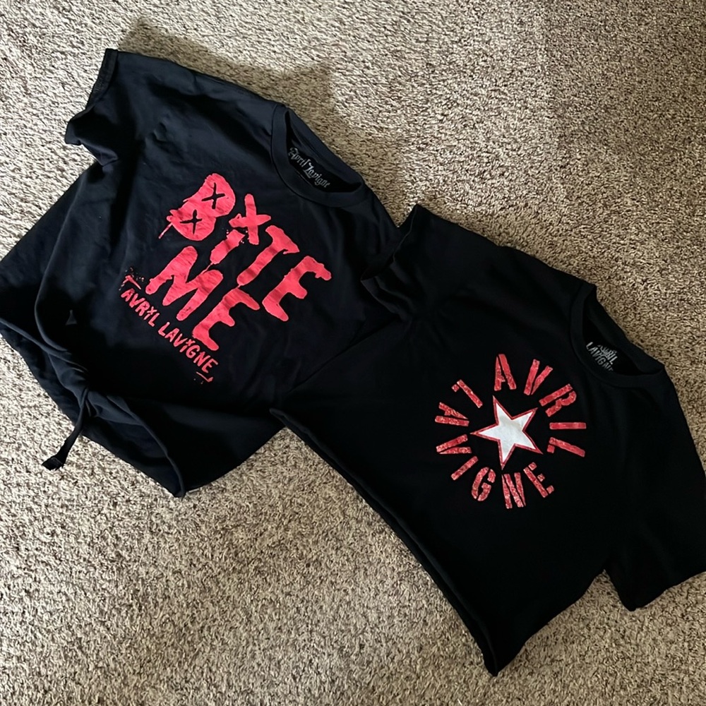 Avril Lavigne Cropped T-Shirts